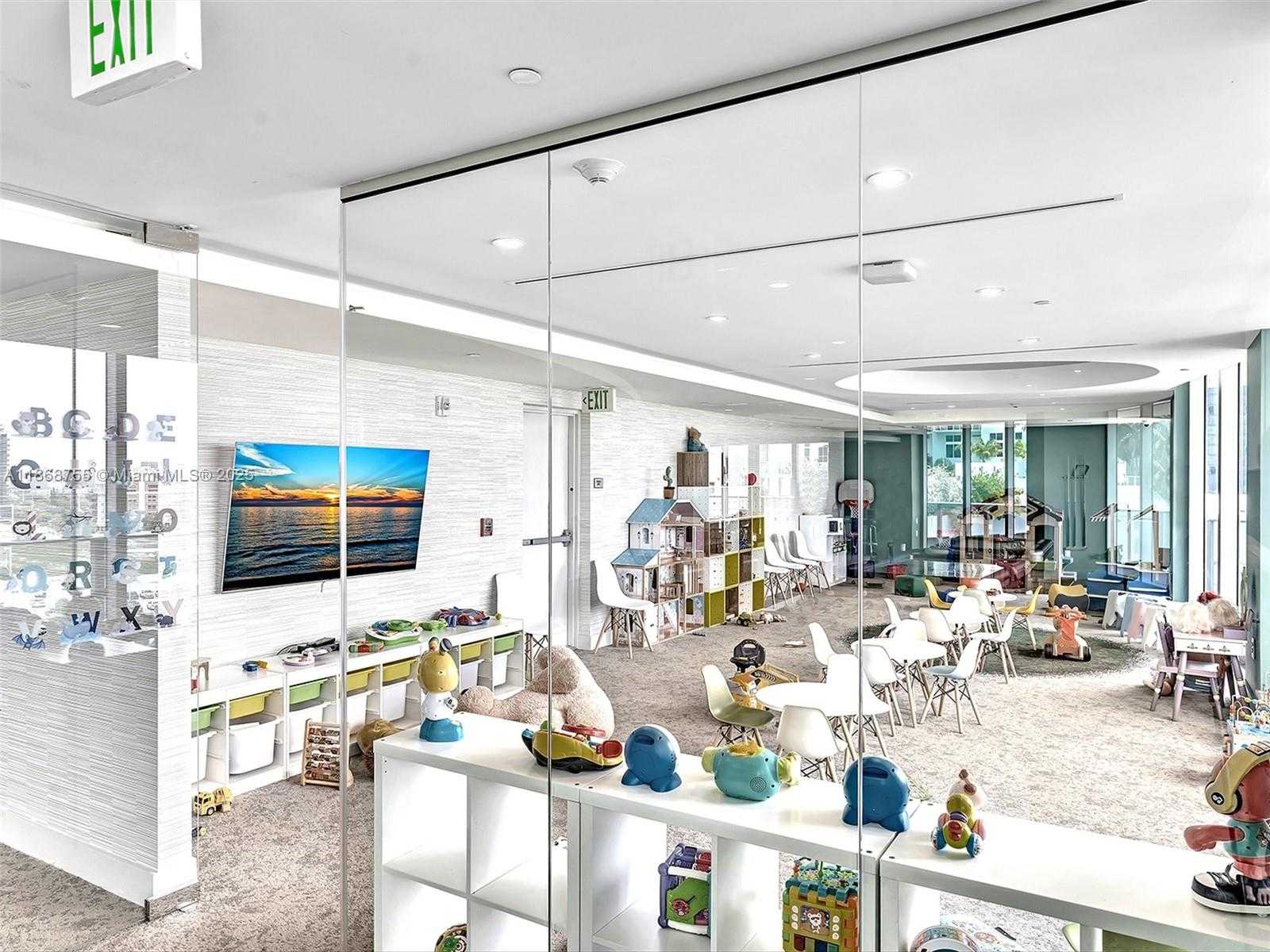 Small Image of 488 NORTH EAST 18TH ST #2309, Miami Number 58