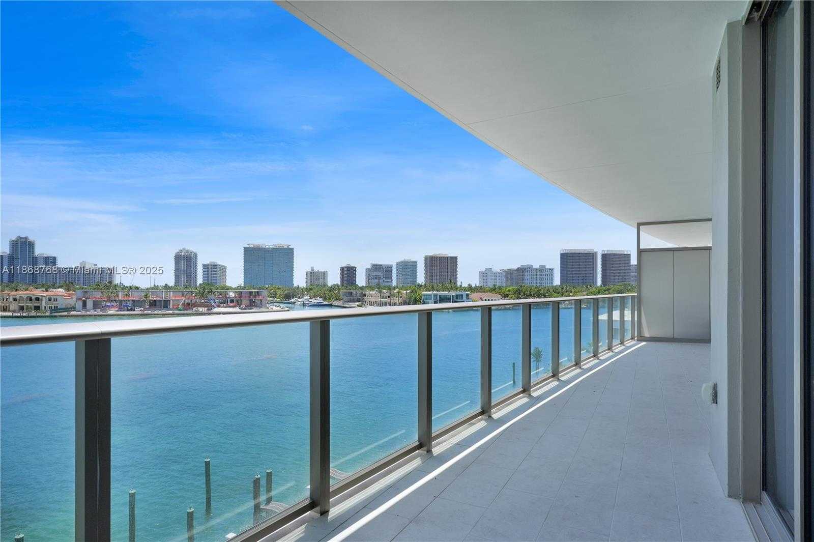 Small Image of 1135 103 #505, Bay Harbor Islands Number 2