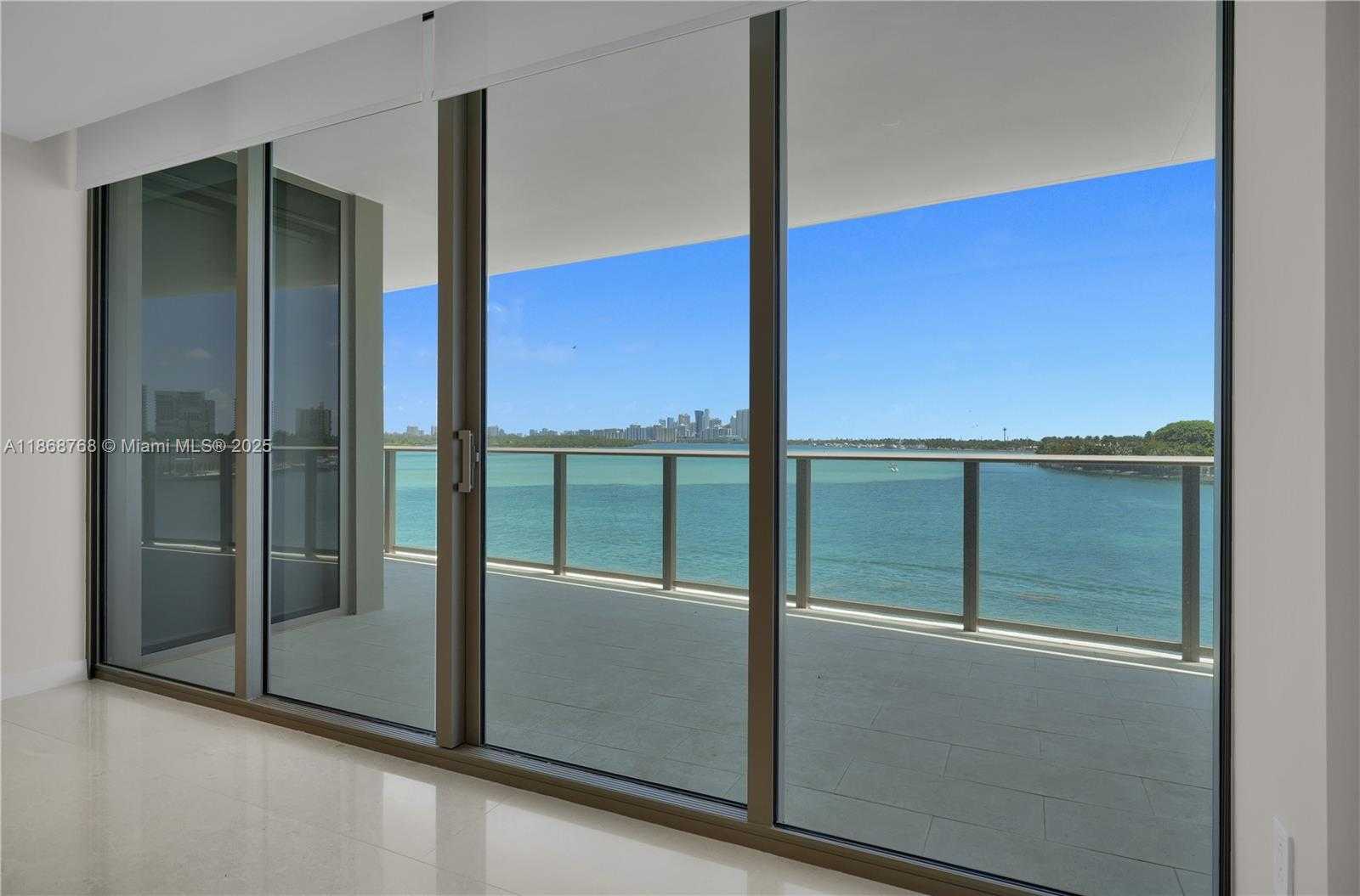 Small Image of 1135 103 #505, Bay Harbor Islands Number 4