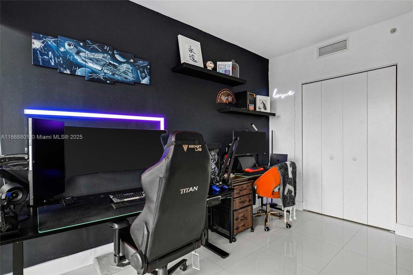 Small Image of 92 SOUTH WEST 3RD ST #4312, Miami Number 16