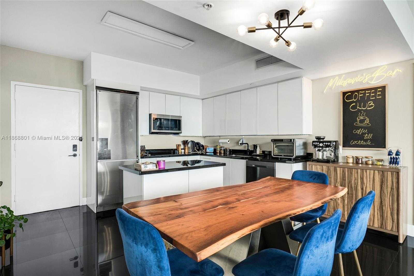 Small Image of 92 SOUTH WEST 3RD ST #4312, Miami Number 4