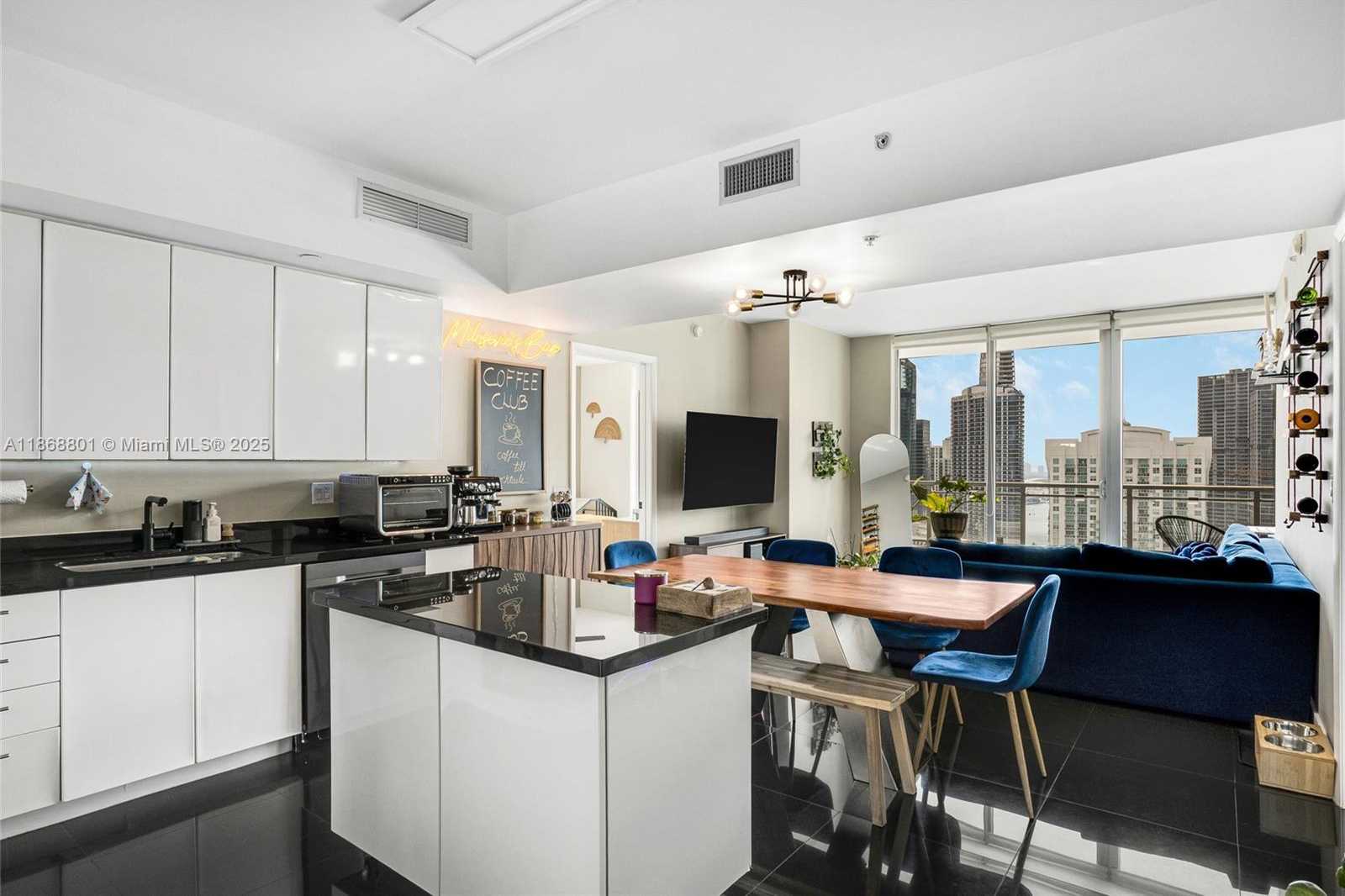 Small Image of 92 SOUTH WEST 3RD ST #4312, Miami Number 5