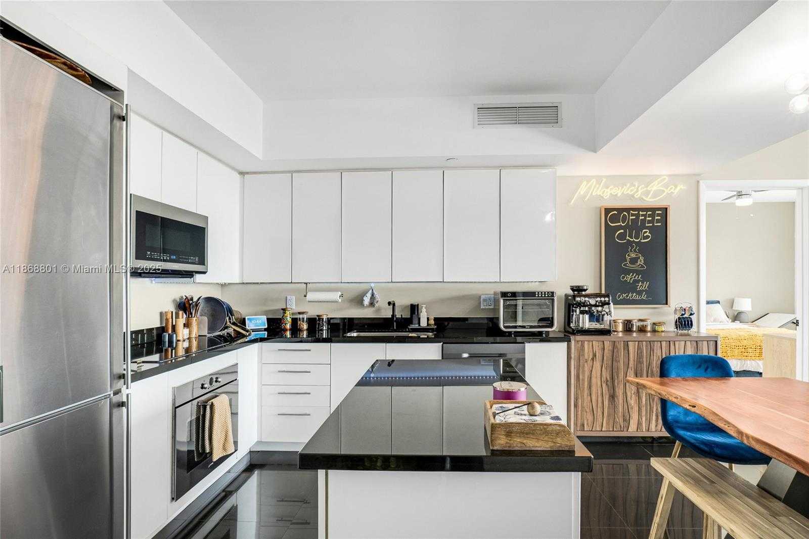 Small Image of 92 SOUTH WEST 3RD ST #4312, Miami Number 6