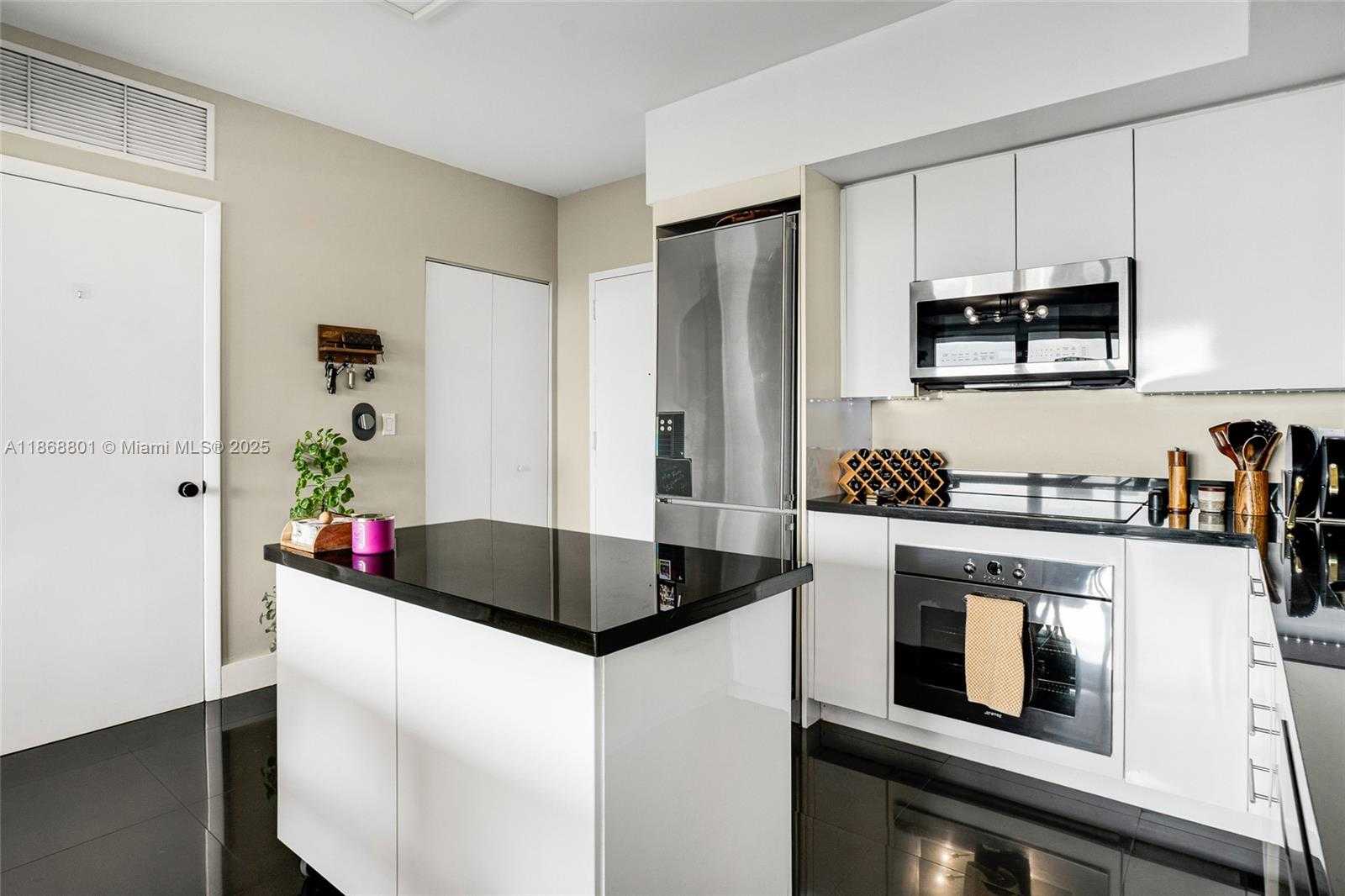 Small Image of 92 SOUTH WEST 3RD ST #4312, Miami Number 7