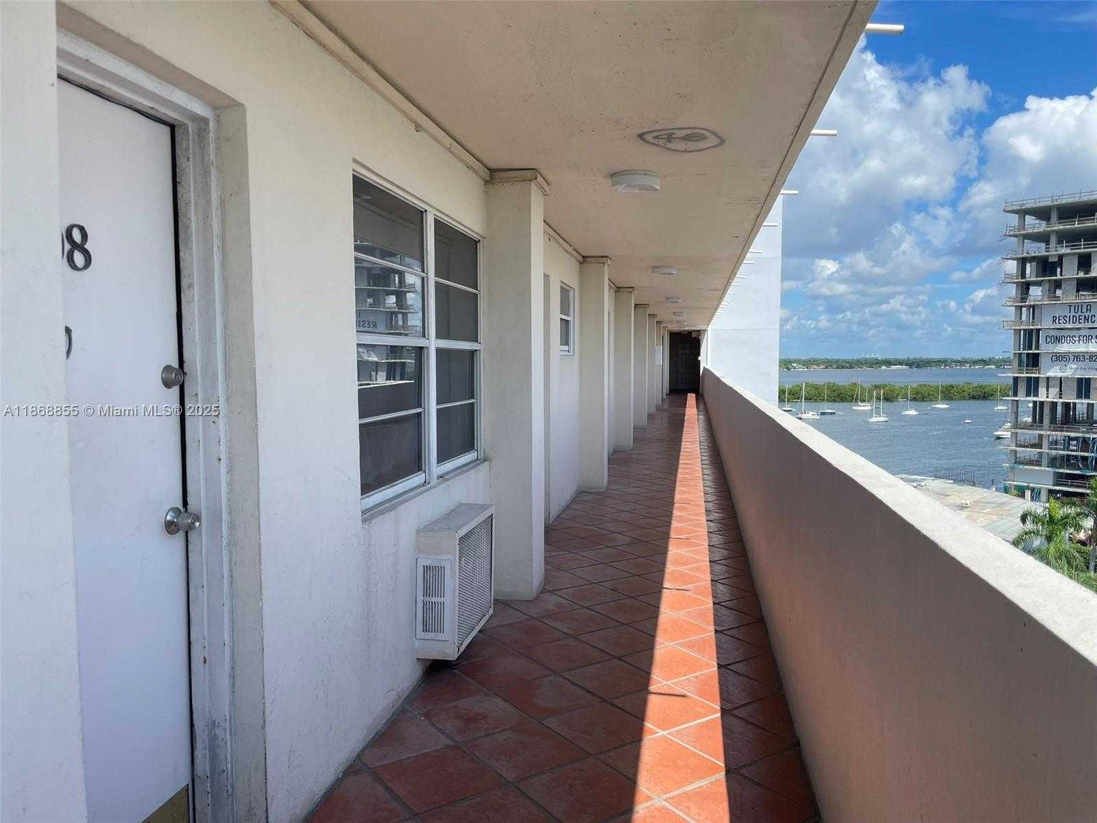 Small Image of 7904 WEST DR #908, North Bay Village Number 26