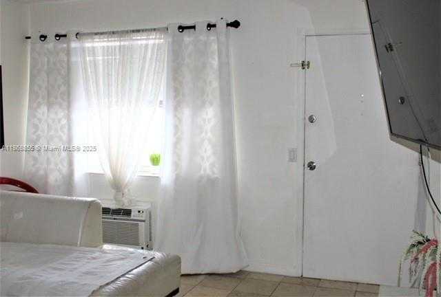 Small Image of 7904 WEST DR #908, North Bay Village Number 6