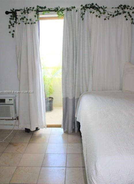 Small Image of 7904 WEST DR #908, North Bay Village Number 9