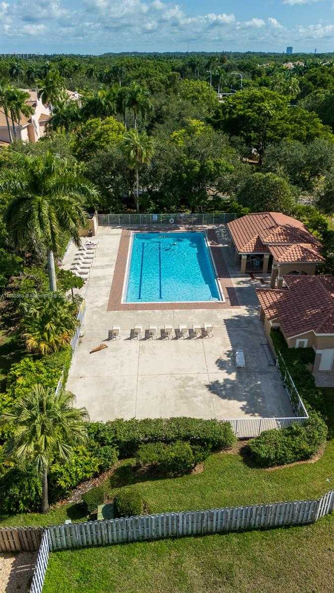 Small Image of 1462 SPRINGSIDE DR, Weston Number 30