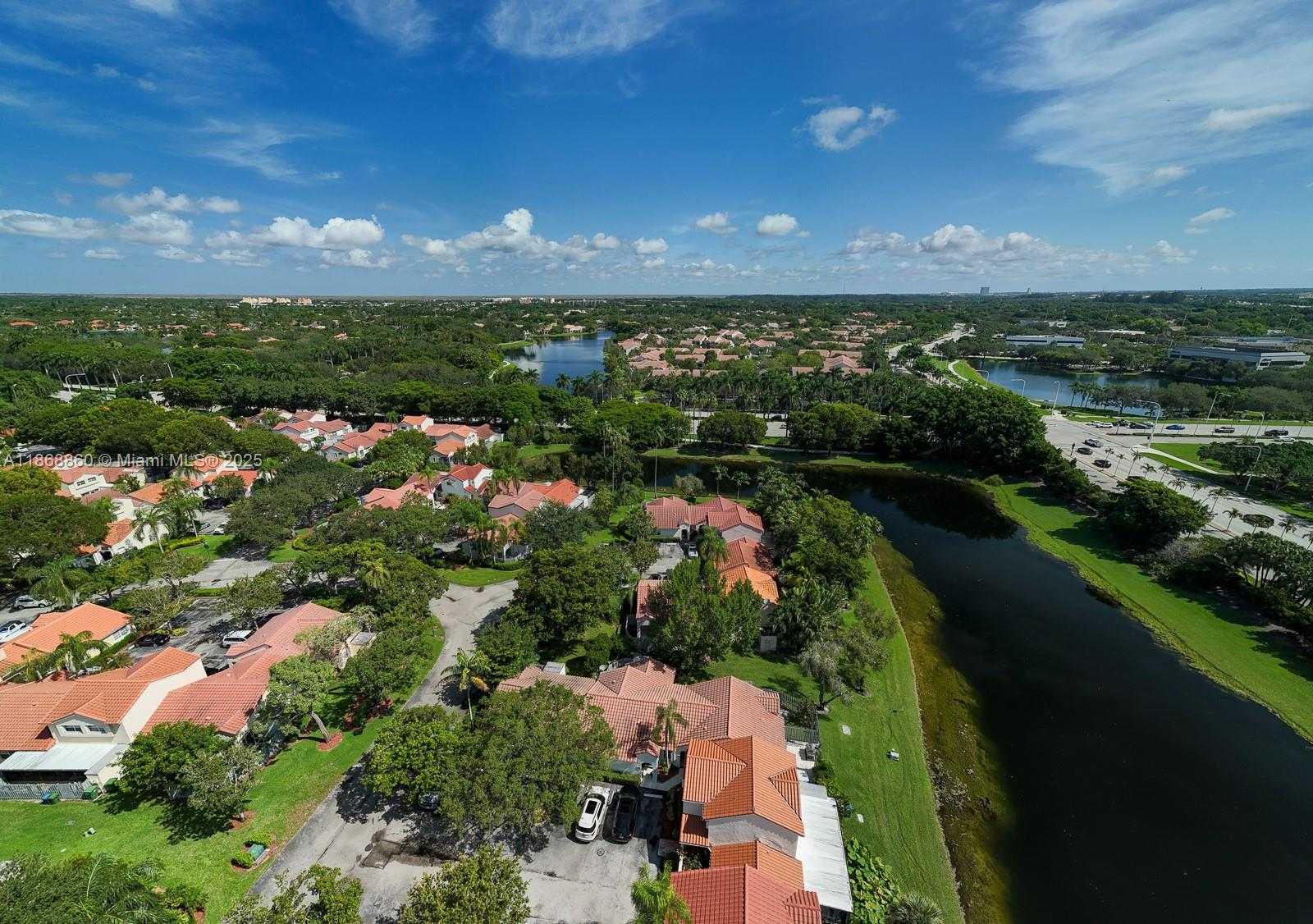 Small Image of 1462 SPRINGSIDE DR, Weston Number 33