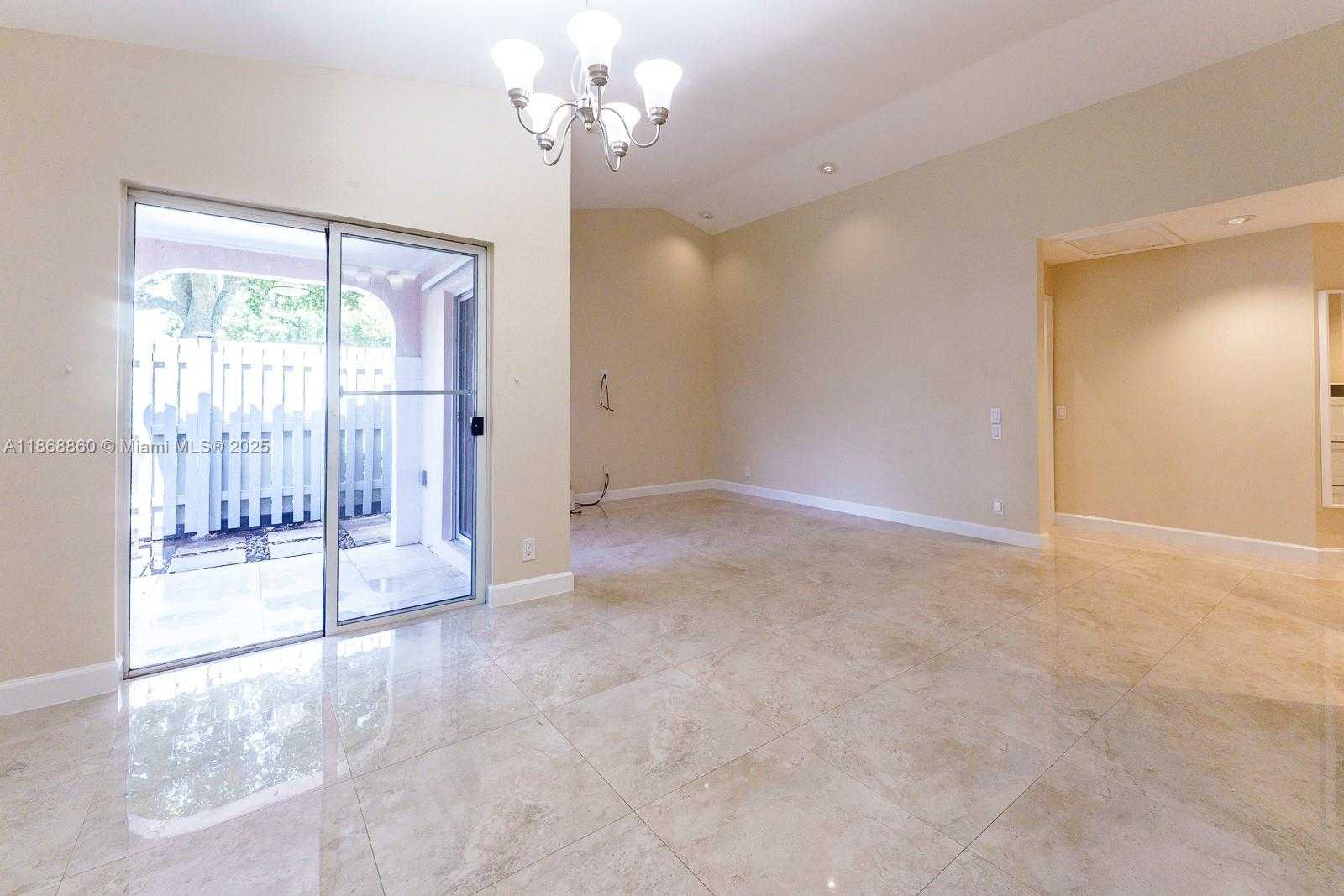 Small Image of 1462 SPRINGSIDE DR, Weston Number 7