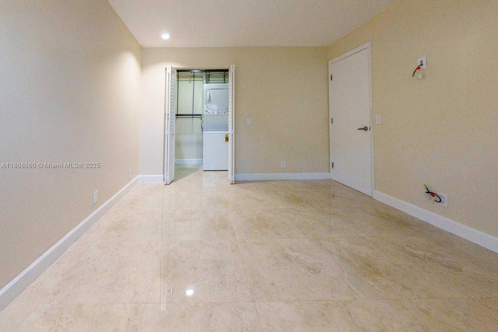 Small Image of 1462 SPRINGSIDE DR, Weston Number 9