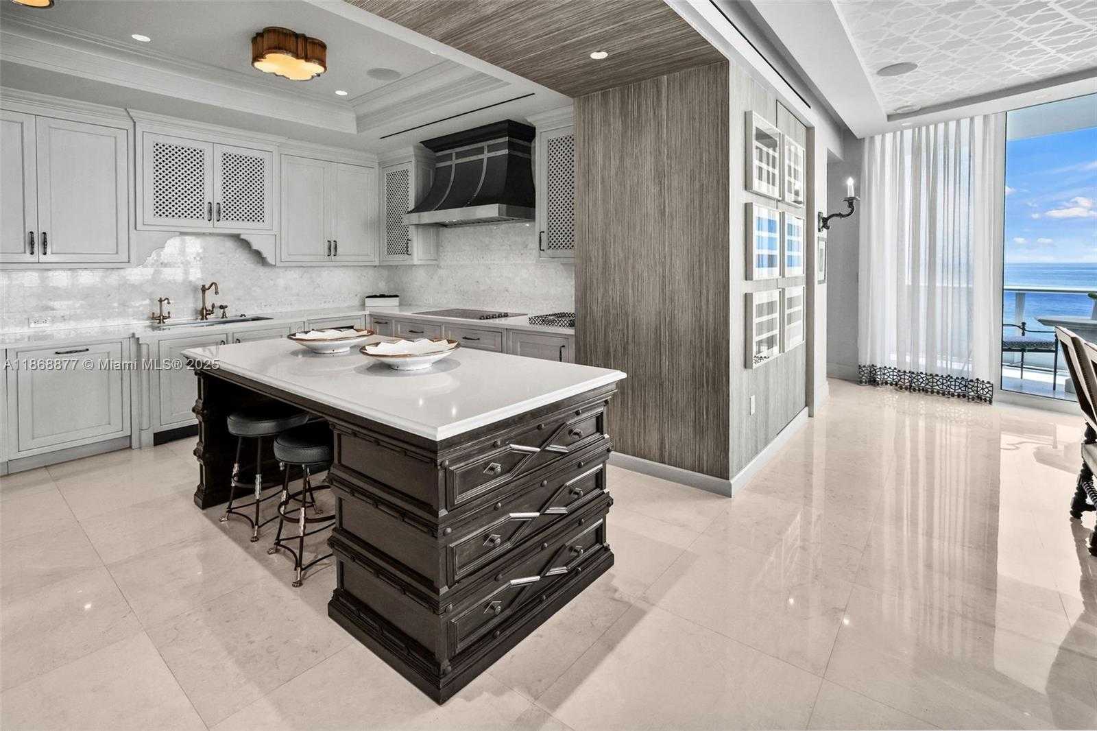 Small Image of 5959 COLLINS AVE #1007, Miami Beach Number 13