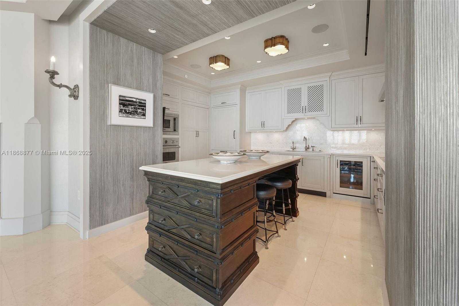 Small Image of 5959 COLLINS AVE #1007, Miami Beach Number 14