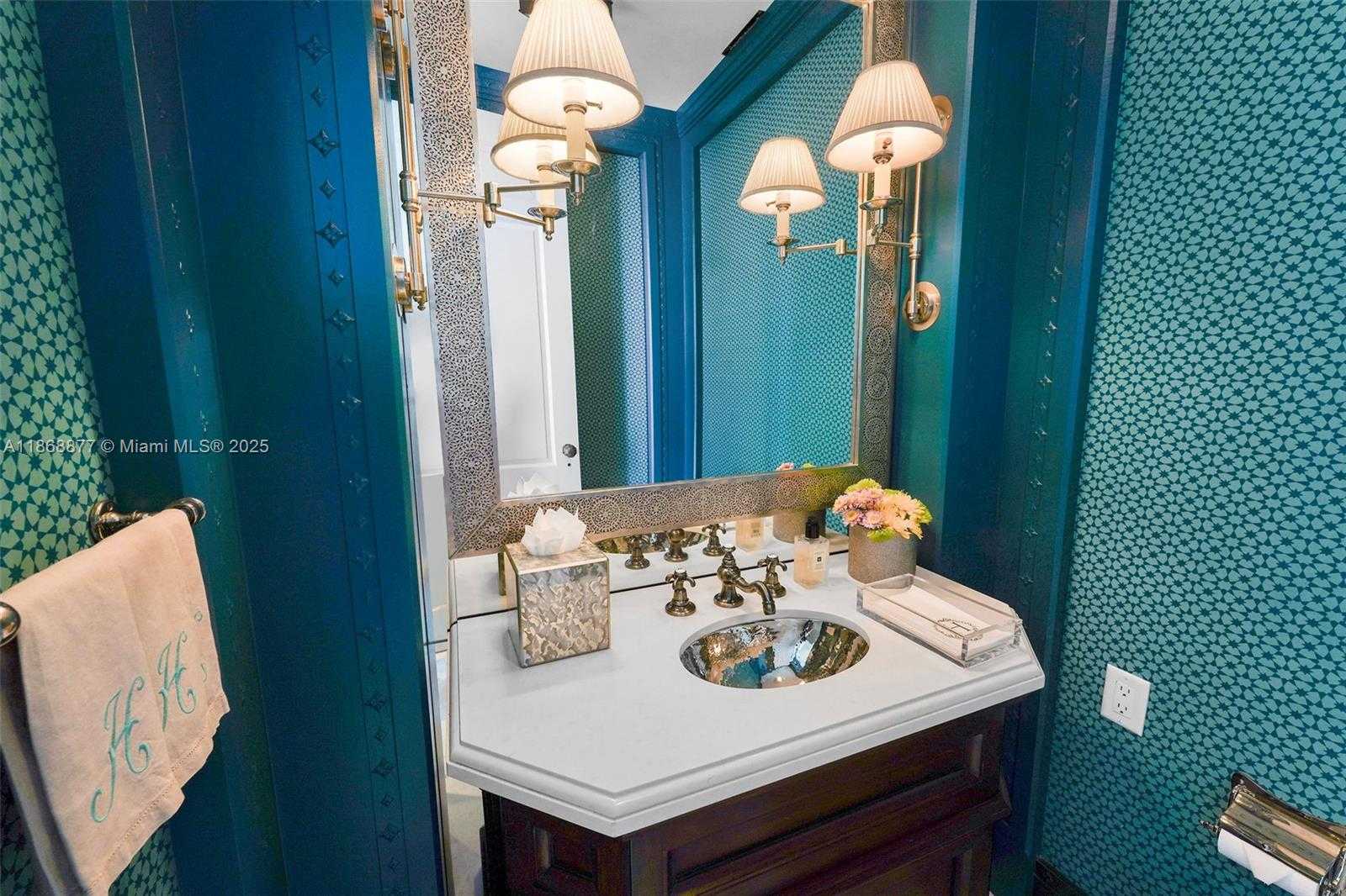 Small Image of 5959 COLLINS AVE #1007, Miami Beach Number 27