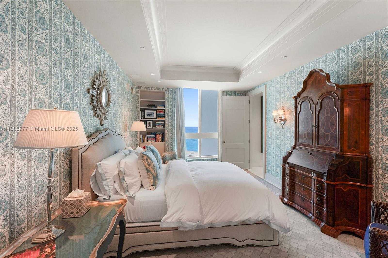 Small Image of 5959 COLLINS AVE #1007, Miami Beach Number 31