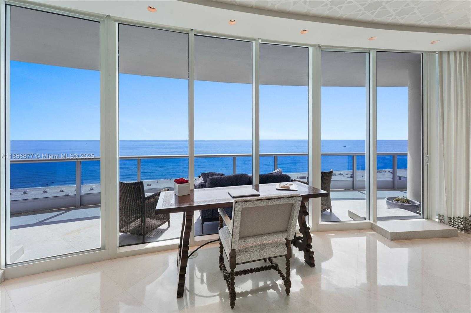 Small Image of 5959 COLLINS AVE #1007, Miami Beach Number 4
