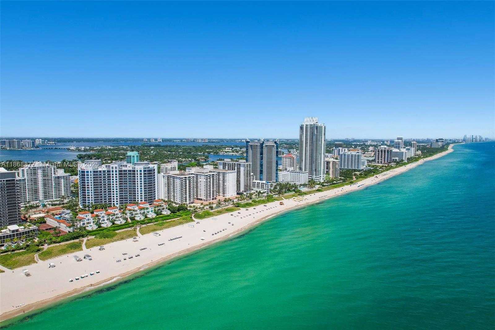 Small Image of 5959 COLLINS AVE #1007, Miami Beach Number 42