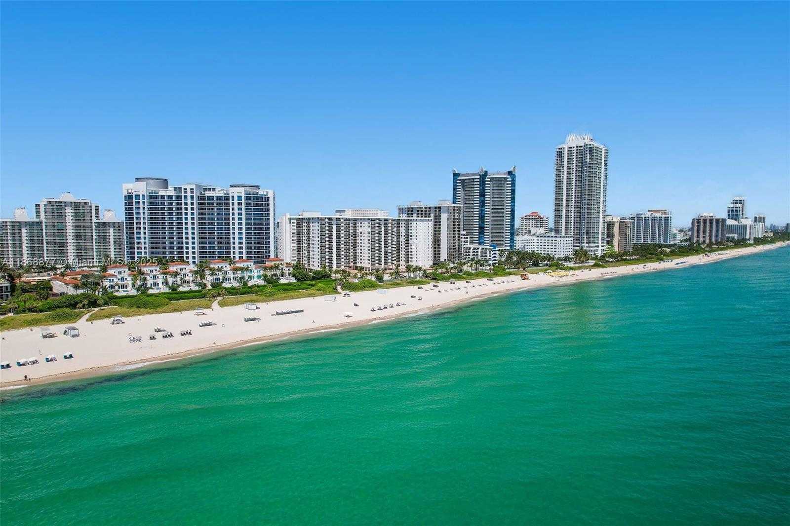Small Image of 5959 COLLINS AVE #1007, Miami Beach Number 46