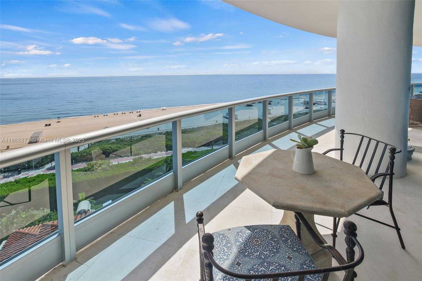Small Image of 5959 COLLINS AVE #1007, Miami Beach Number 50