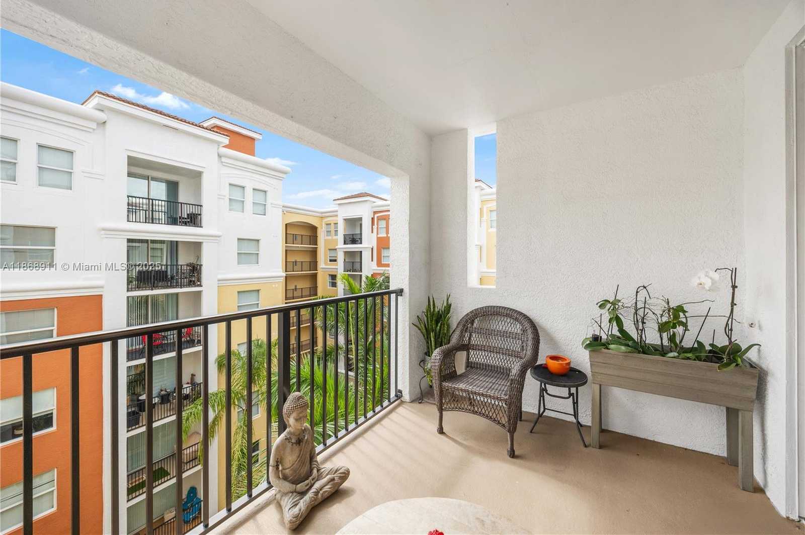 Small Image of 17100 NORTH BAY RD #1810, Sunny Isles Beach Number 13