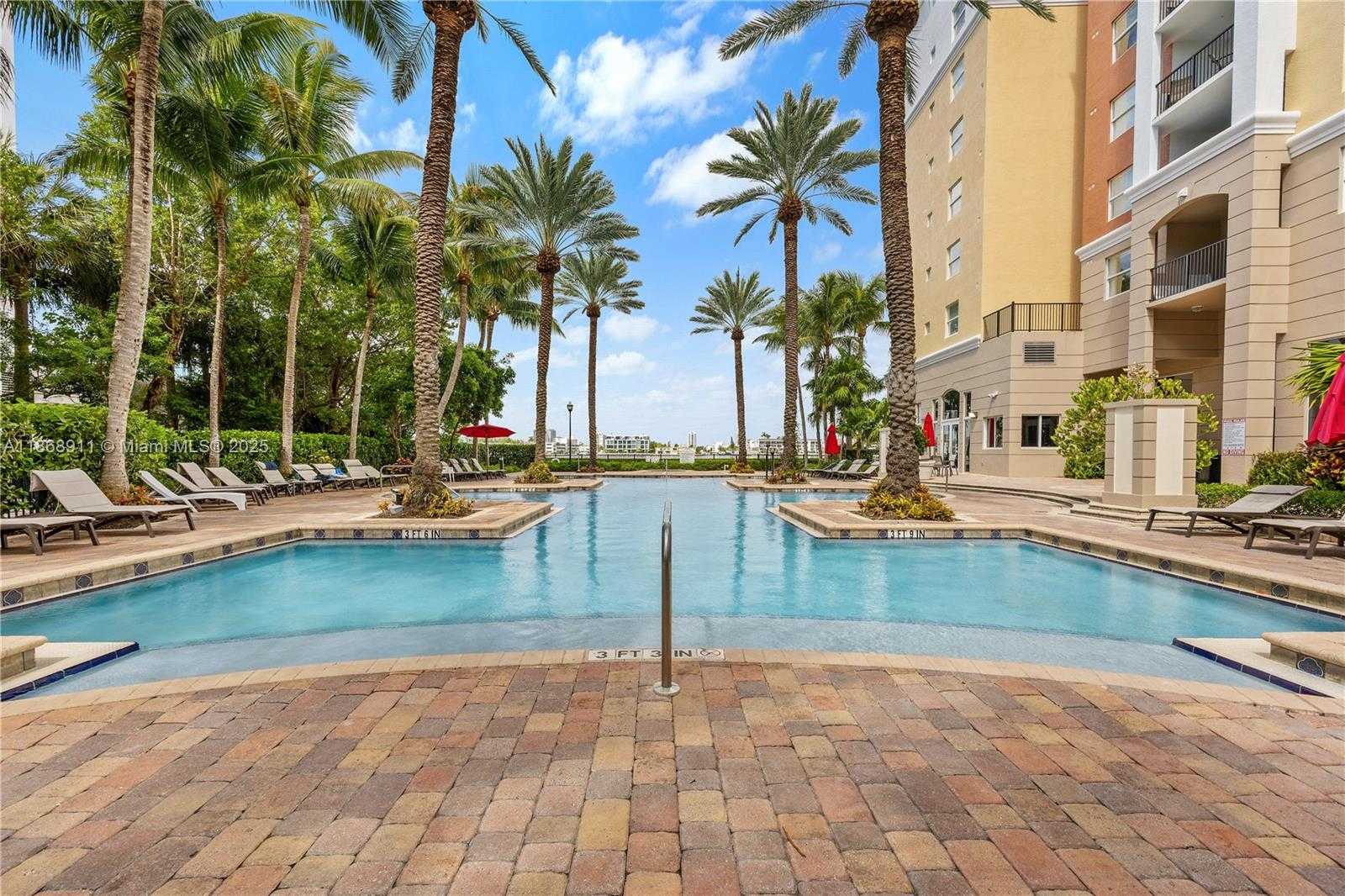 Small Image of 17100 NORTH BAY RD #1810, Sunny Isles Beach Number 29