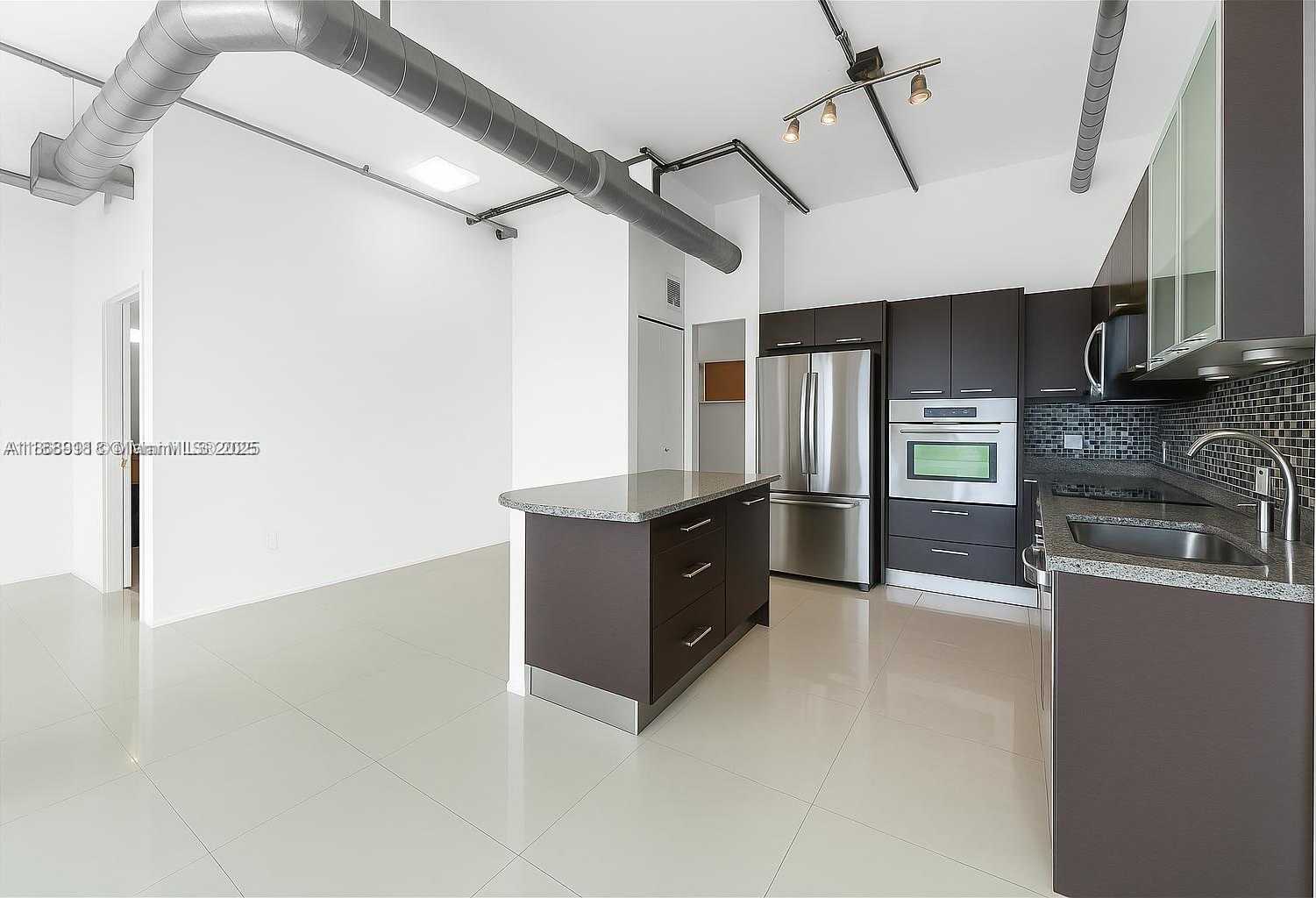 Small Image of 3029 NORTH EAST 188TH ST #924, Aventura Number 4