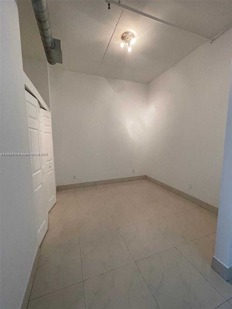 Small Image of 3029 NORTH EAST 188TH ST #924, Aventura Number 9