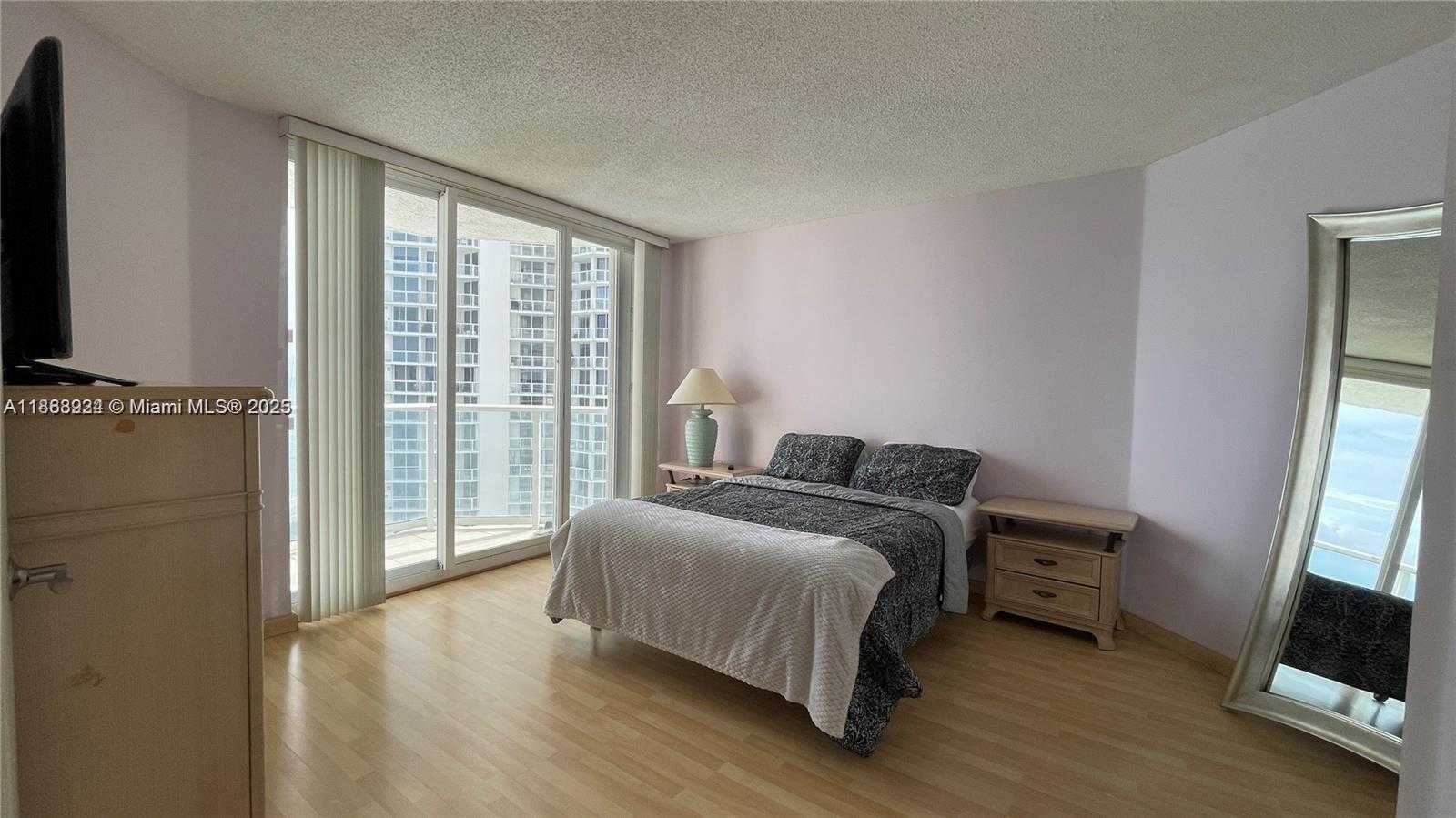 Small Image of 16445 COLLINS AVE #1422, Sunny Isles Beach Number 14
