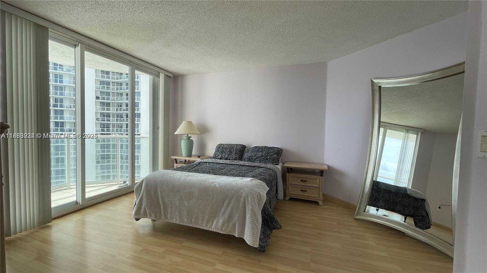 Small Image of 16445 COLLINS AVE #1422, Sunny Isles Beach Number 15