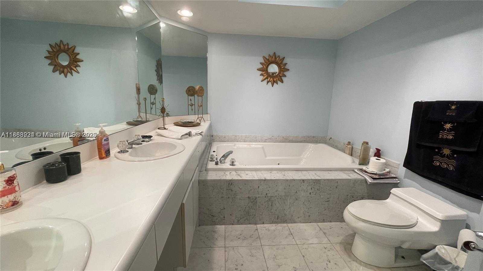 Small Image of 16445 COLLINS AVE #1422, Sunny Isles Beach Number 19