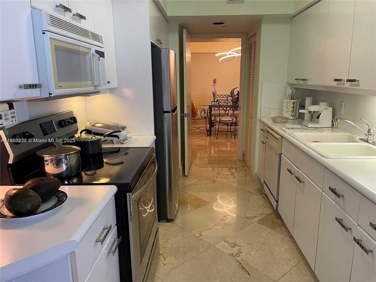 Small Image of 16445 COLLINS AVE #1422, Sunny Isles Beach Number 6