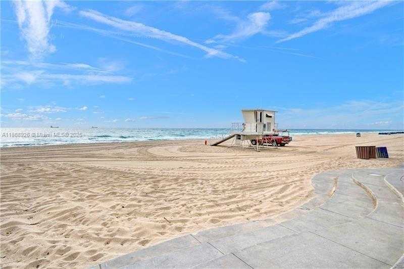 Small Image of 2900 NORTH BANYAN ST #101, Fort Lauderdale Number 26