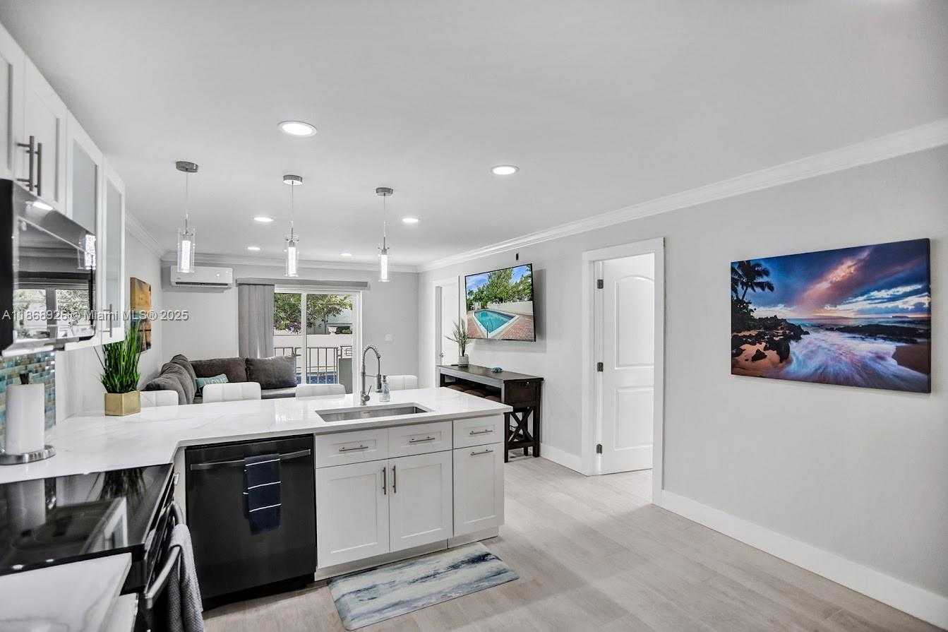 Small Image of 2900 NORTH BANYAN ST #101, Fort Lauderdale Number 29