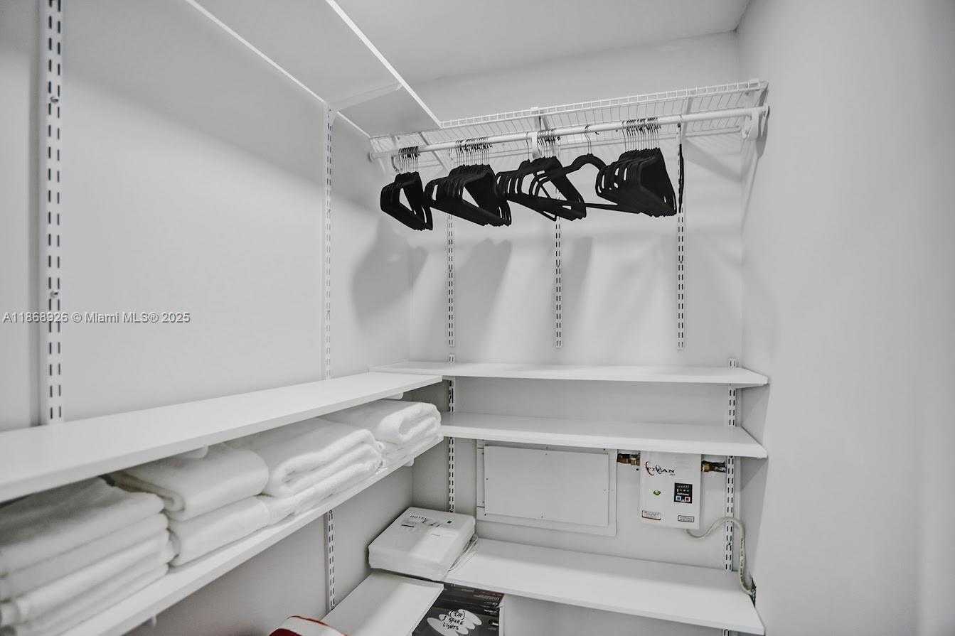 Small Image of 2900 NORTH BANYAN ST #101, Fort Lauderdale Number 30