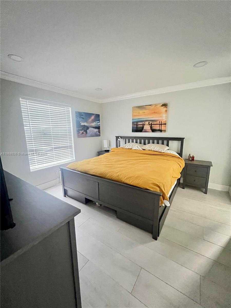 Small Image of 2900 NORTH BANYAN ST #101, Fort Lauderdale Number 34