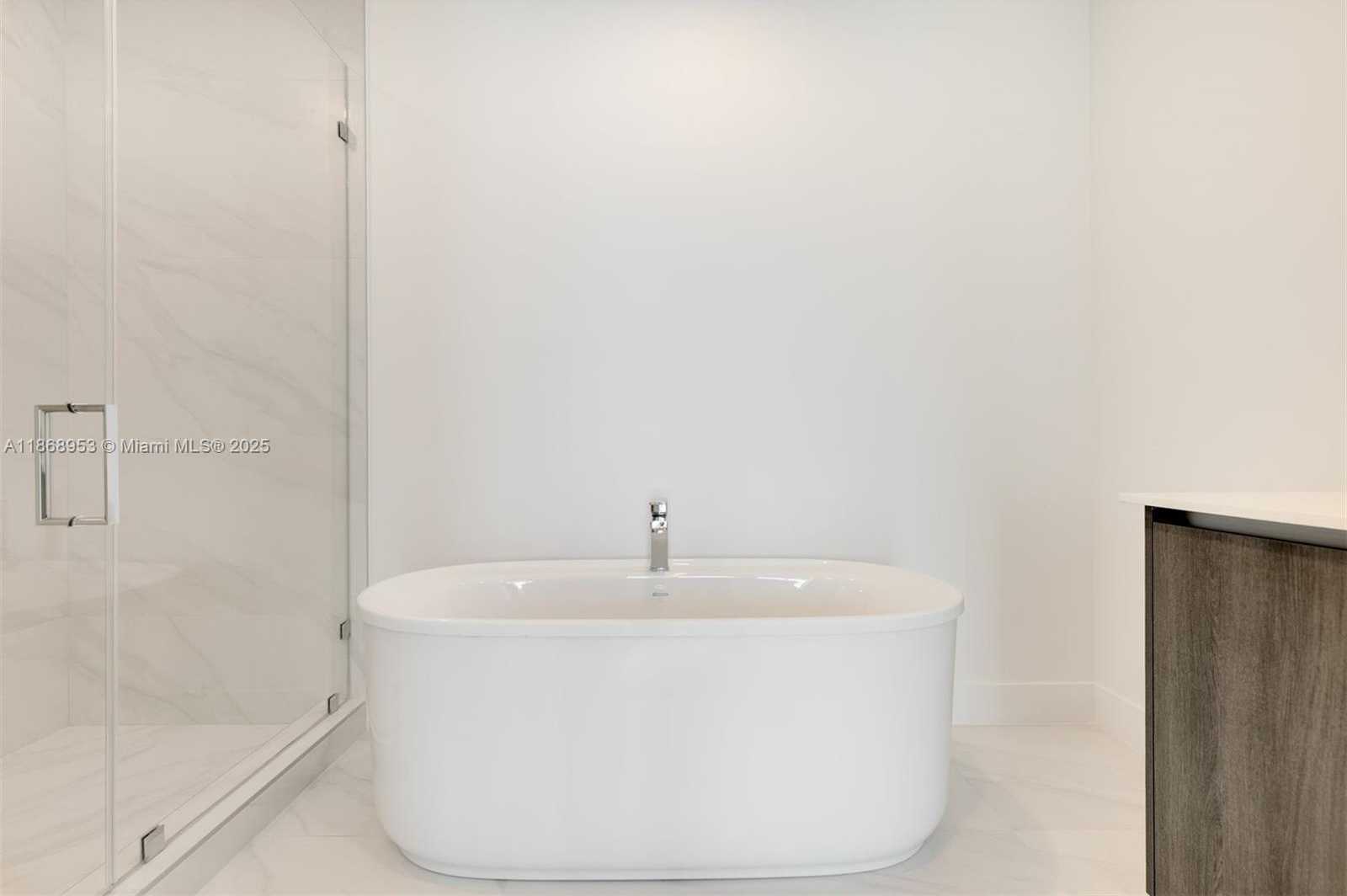 Small Image of 17550 COLLINS AVE #805, Sunny Isles Beach Number 37
