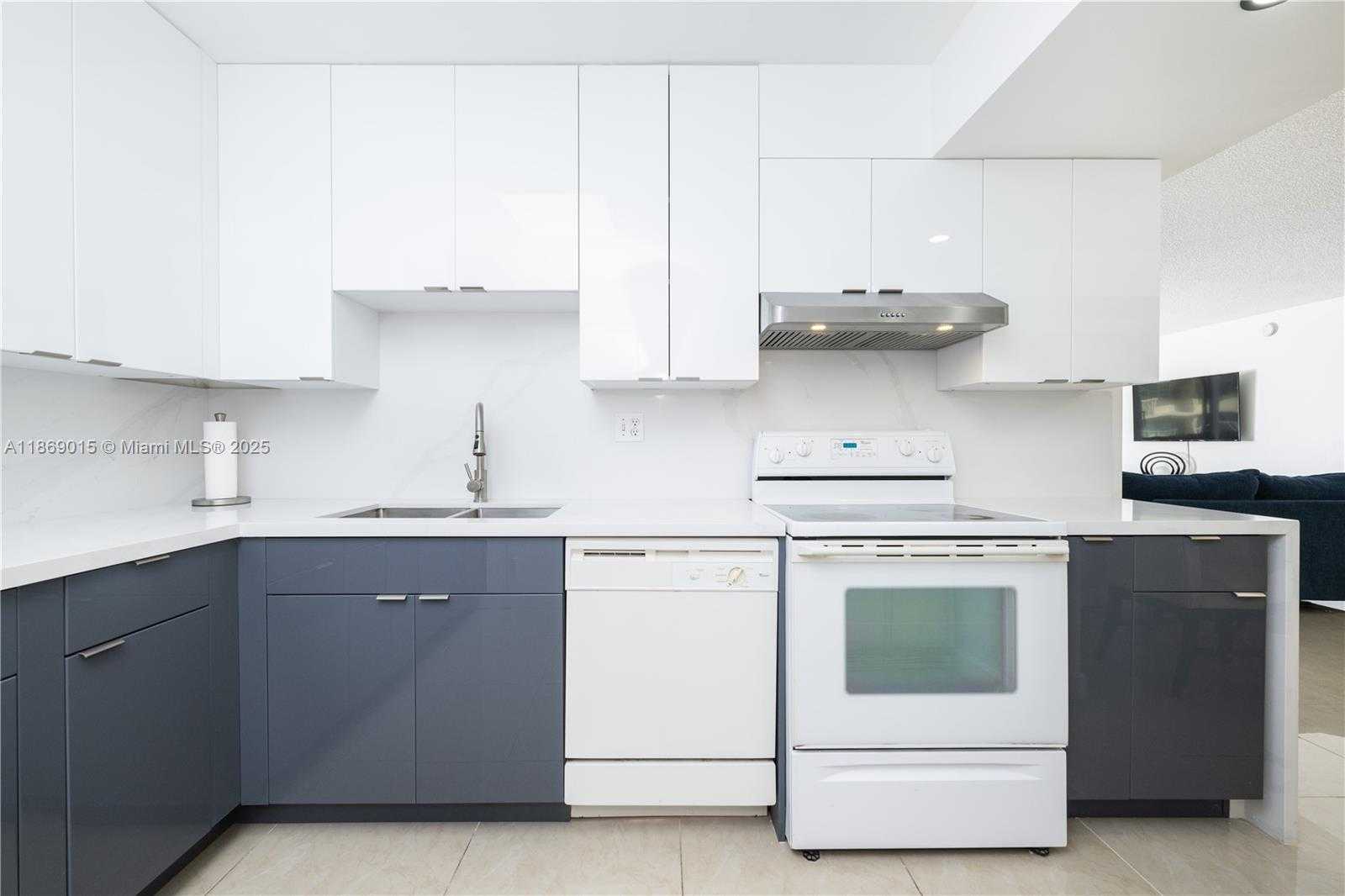 Small Image of 1833 SOUTH OCEAN DR #1007, Hallandale Beach Number 11