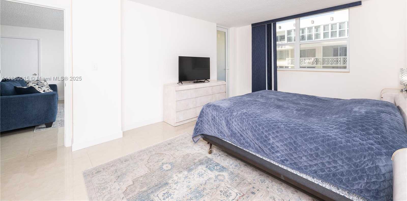 Small Image of 1833 SOUTH OCEAN DR #1007, Hallandale Beach Number 18