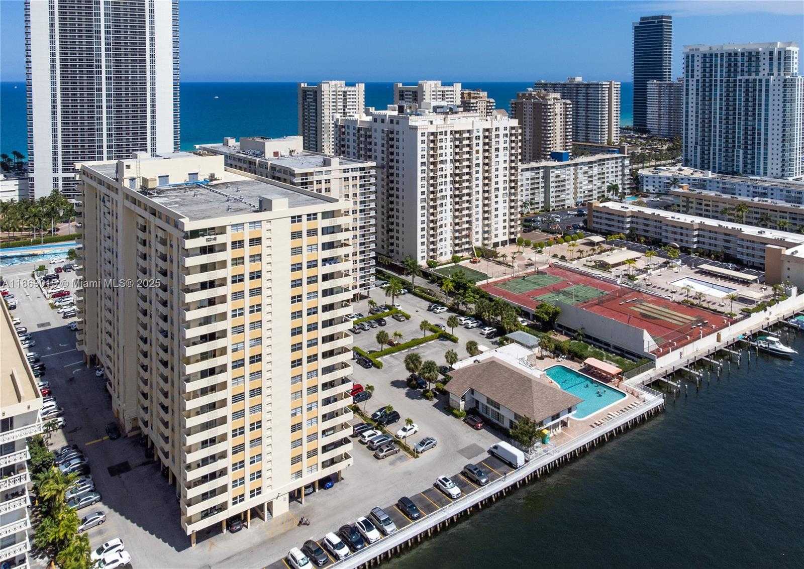 Small Image of 1833 SOUTH OCEAN DR #1007, Hallandale Beach Number 49