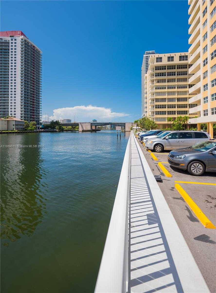 Small Image of 1833 SOUTH OCEAN DR #1007, Hallandale Beach Number 58