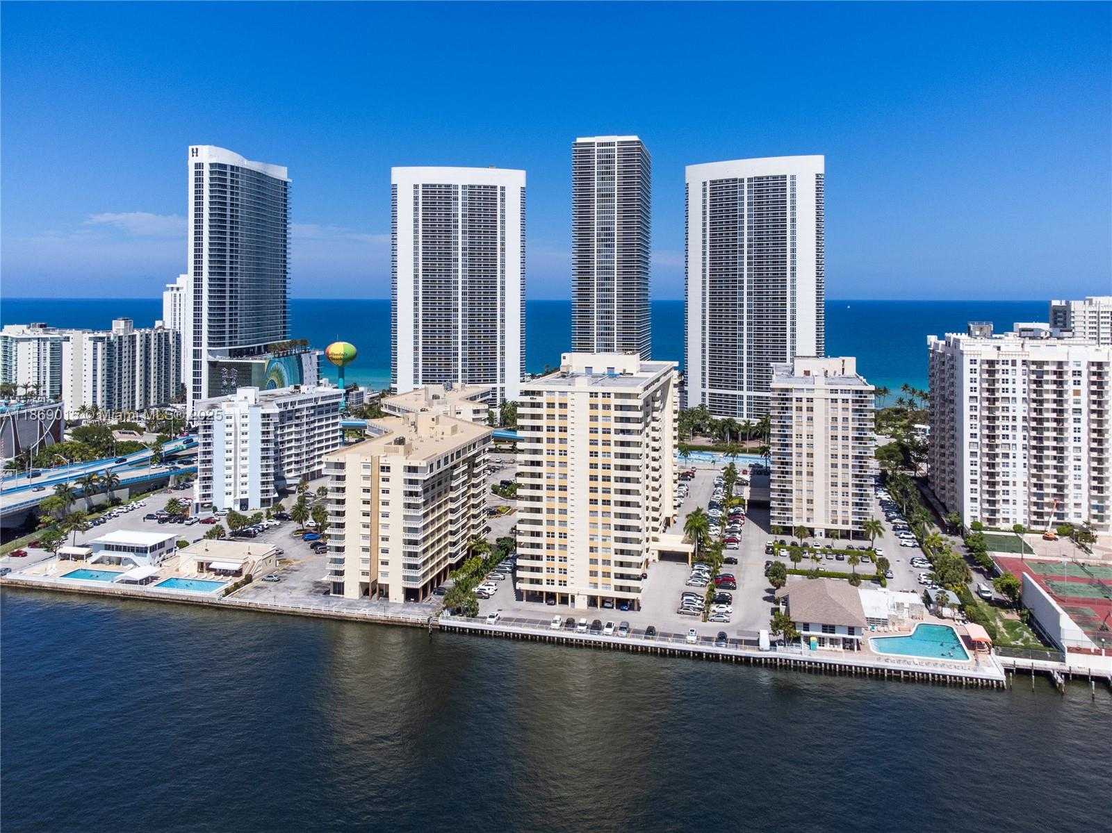 Small Image of 1833 SOUTH OCEAN DR #1007, Hallandale Beach Number 59