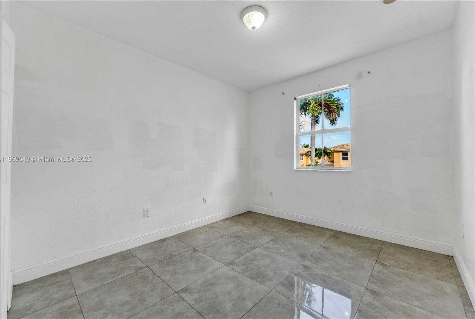 Small Image of 11724 SOUTH WEST 137TH PATH, Miami Number 21