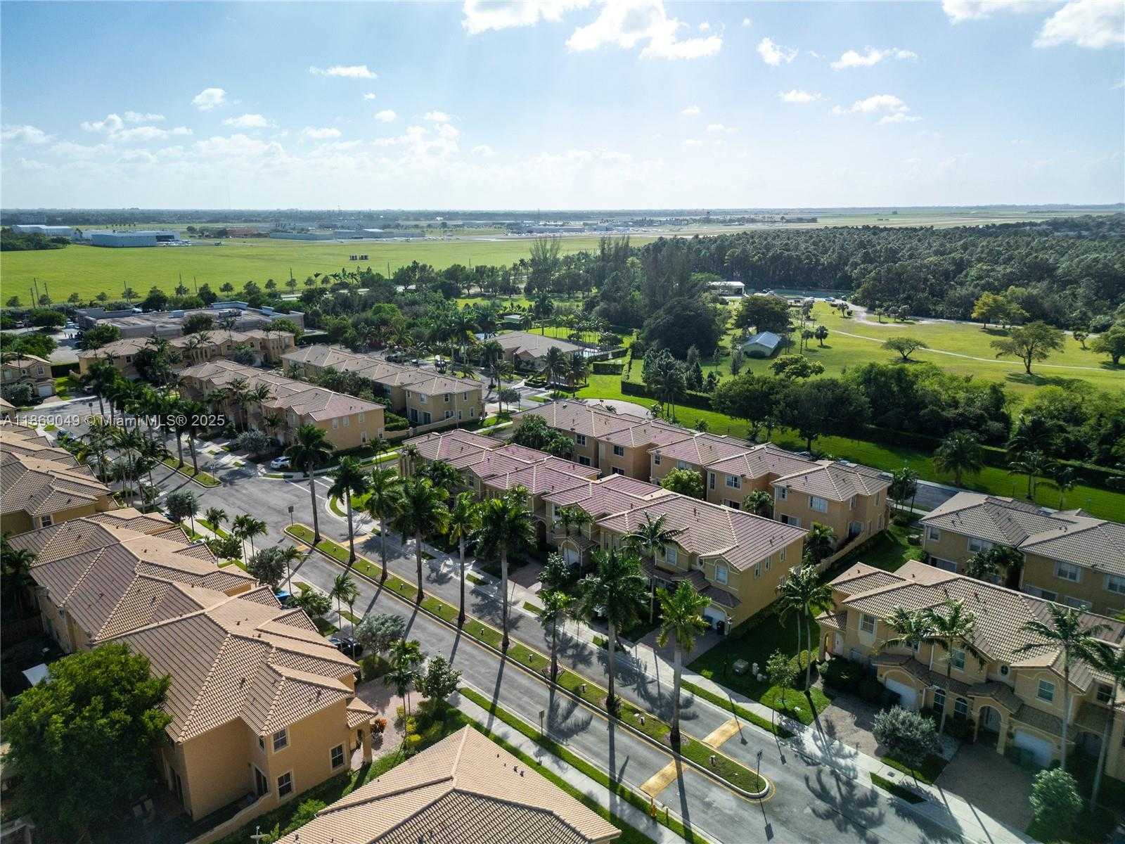 Small Image of 11724 SOUTH WEST 137TH PATH, Miami Number 28