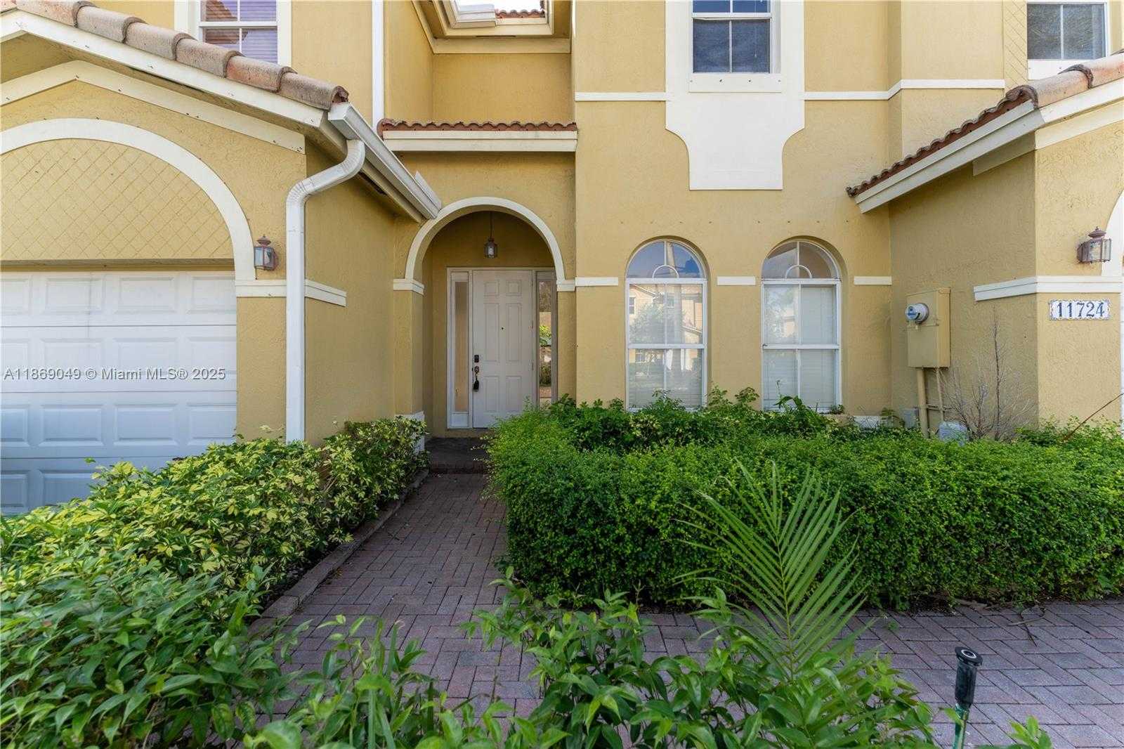 Small Image of 11724 SOUTH WEST 137TH PATH, Miami Number 3