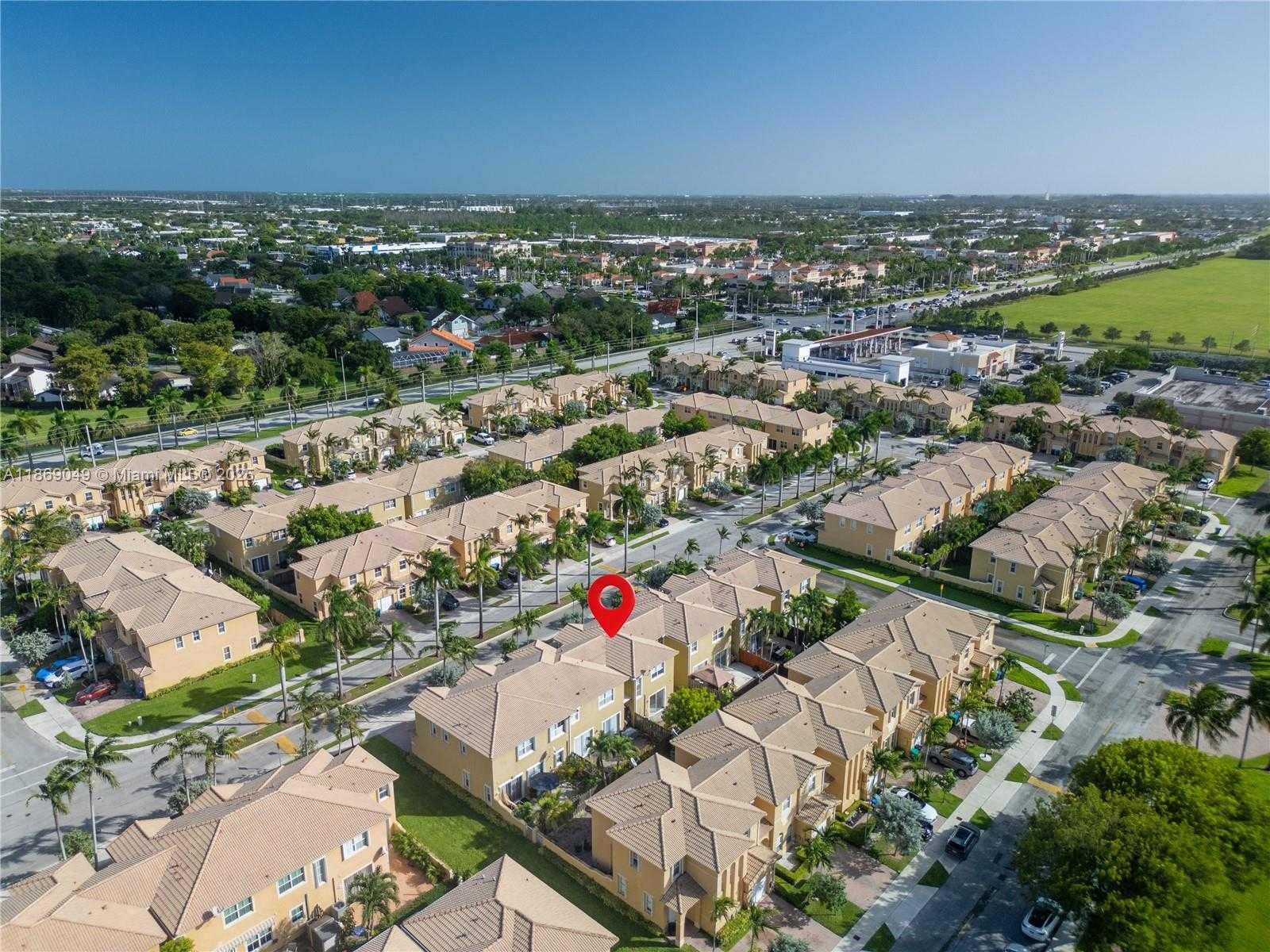 Small Image of 11724 SOUTH WEST 137TH PATH, Miami Number 32