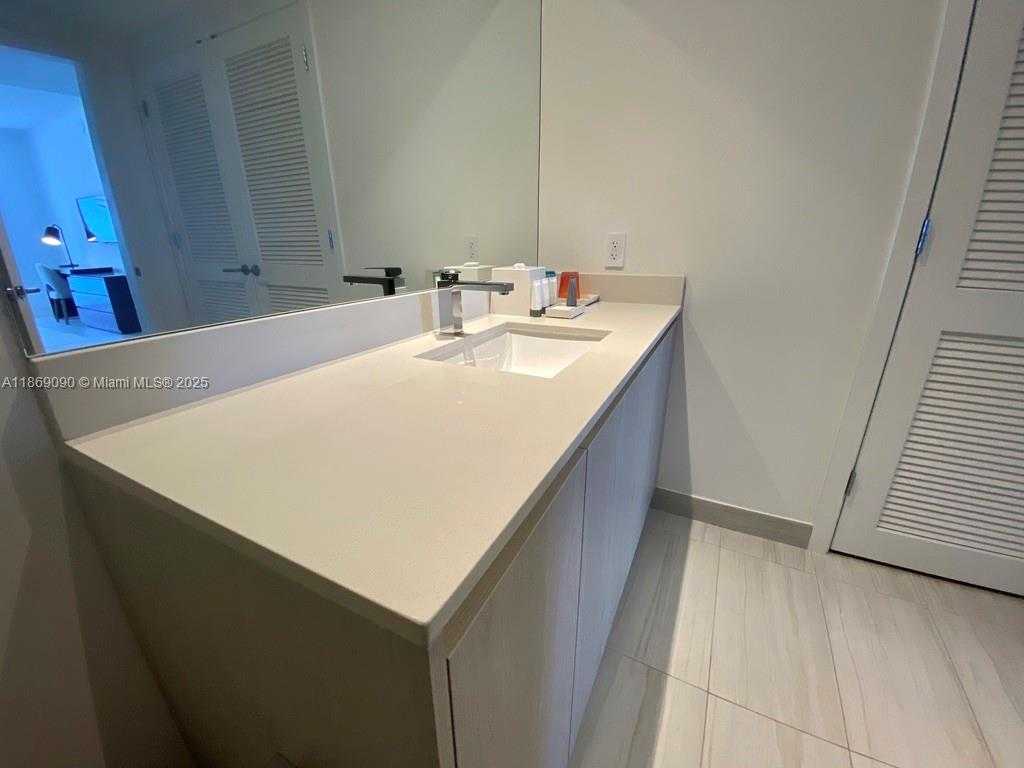 Small Image of 4010 SOUTH OCEAN DR #R2607, Hollywood Number 19