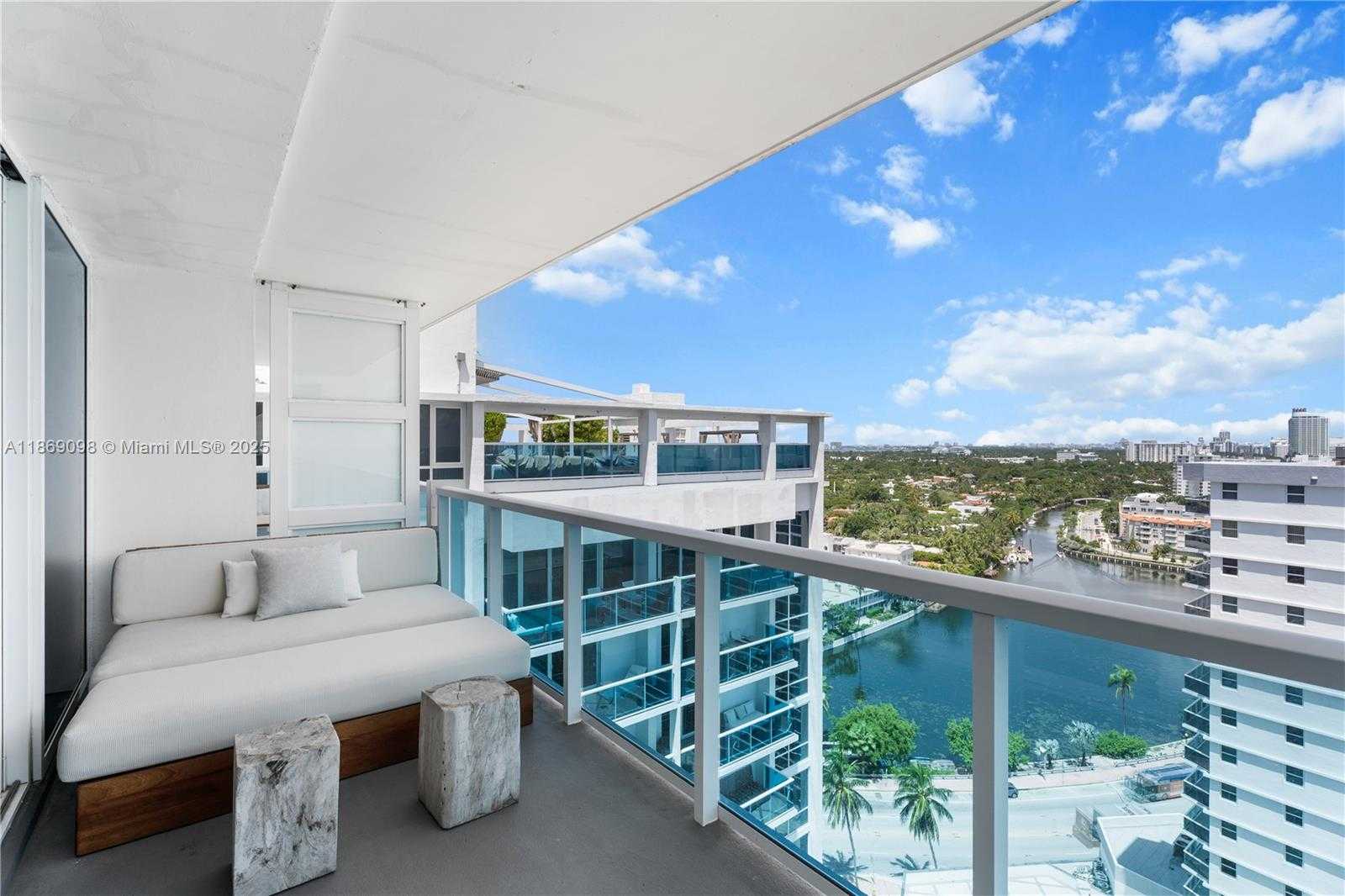 Small Image of 102 24TH ST #PH-1703, Miami Beach Number 14
