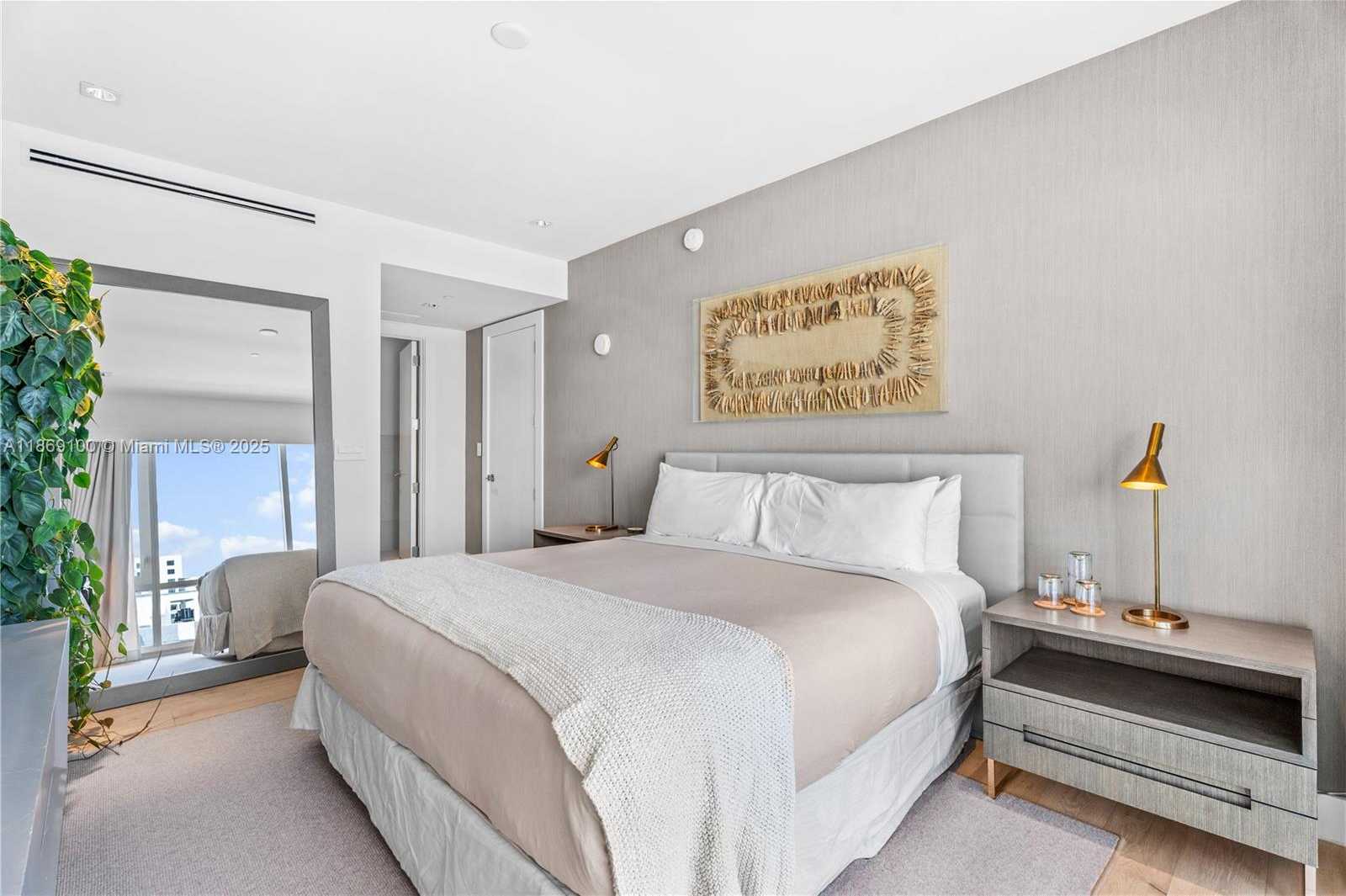 Small Image of 102 24TH ST #PH-1705, Miami Beach Number 18