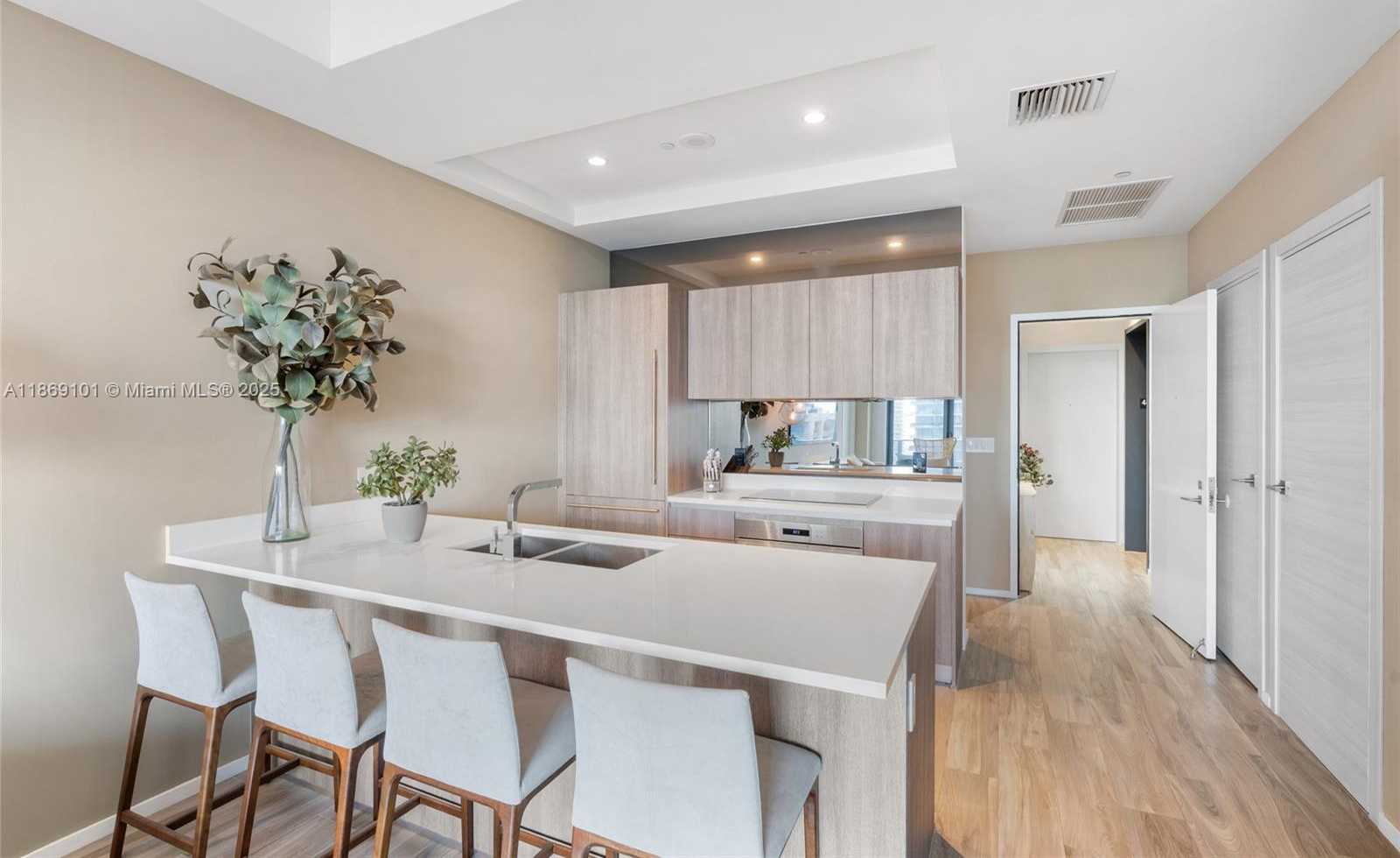 Small Image of 801 SOUTH MIAMI AVE #4802, Miami Number 13