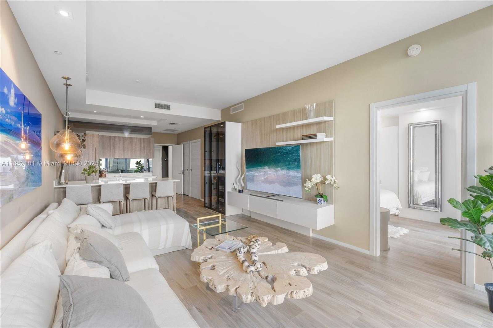 Small Image of 801 SOUTH MIAMI AVE #4802, Miami Number 2